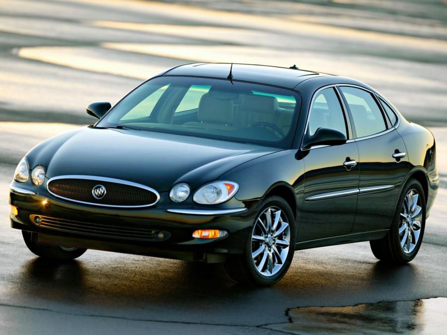  Buick LaCrosse CXS 2005 года  (фото 40 из 45)